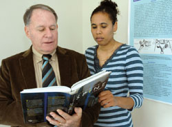 Psychology Department Chair Robert Gatchel reads with Ellen Terry